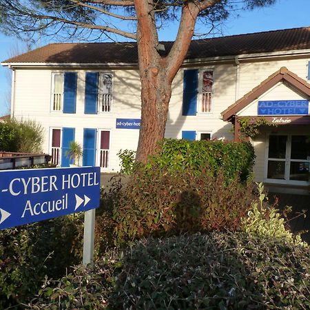 Ad Cyber-Hotel LʼUnion Εξωτερικό φωτογραφία