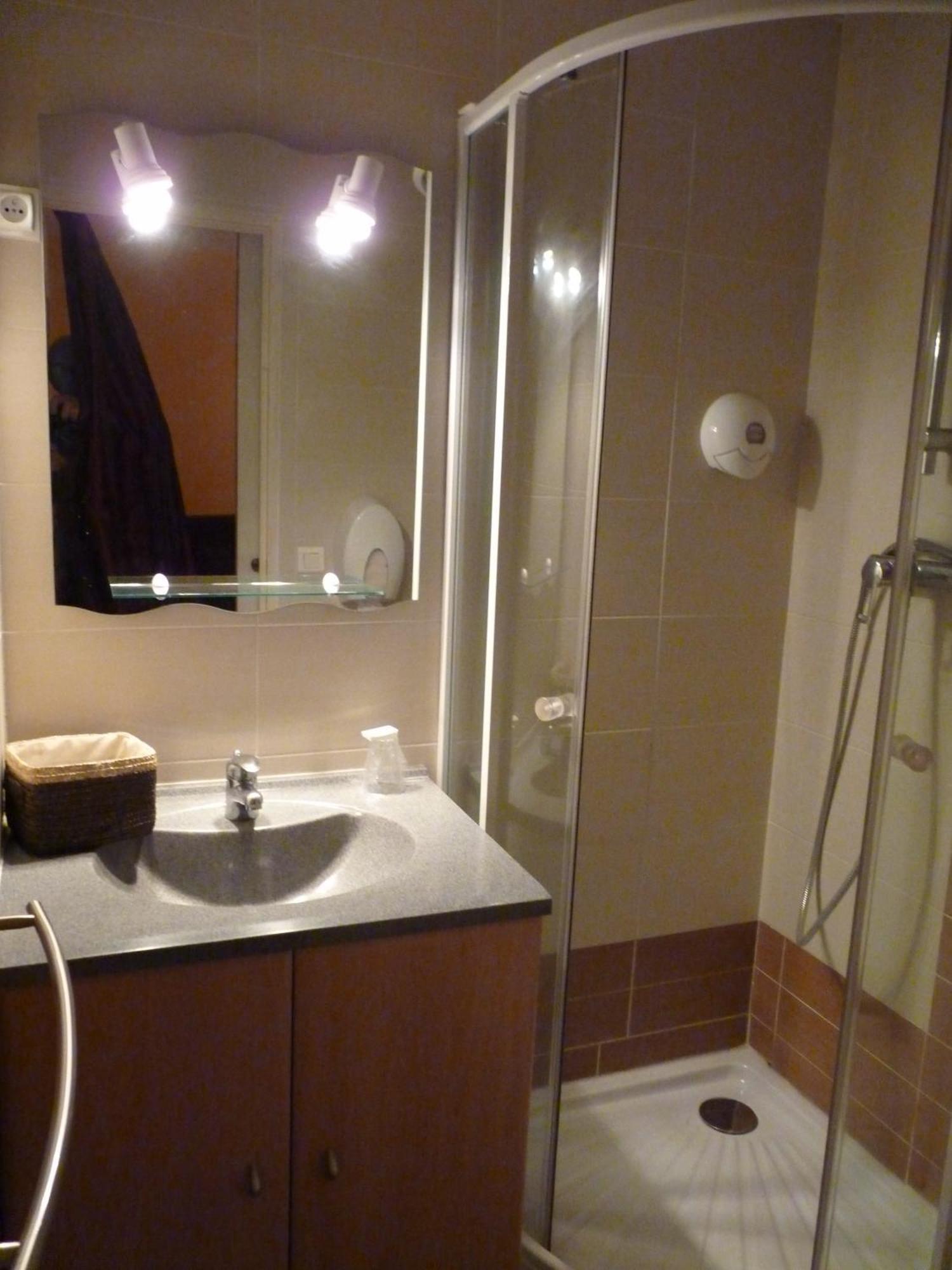 Ad Cyber-Hotel LʼUnion Εξωτερικό φωτογραφία